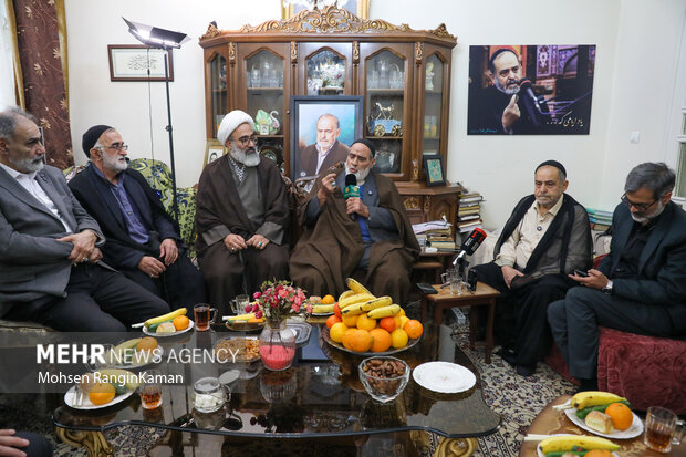 استاد مهدی آصفی، مداحی را امتداد سنت وعظ، تحقیق و دقت در متن میداند