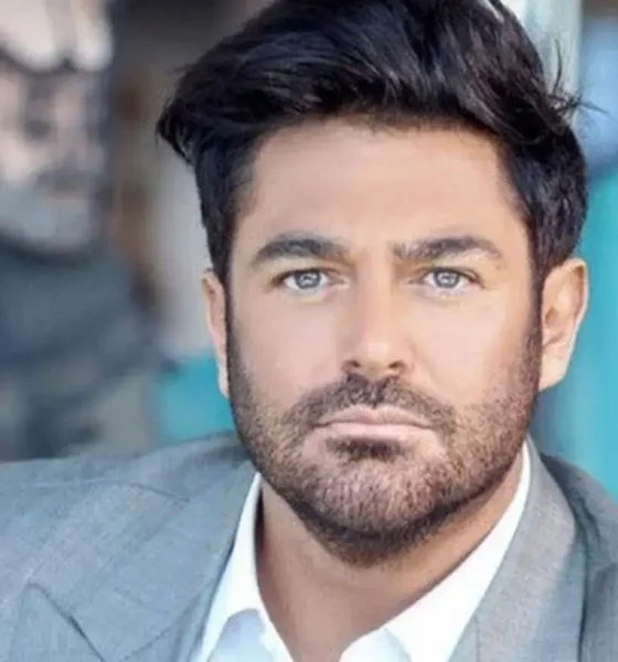 استوری عجیب محمدرضا گلزار برای شب یلدا سوژه شد+ عکس