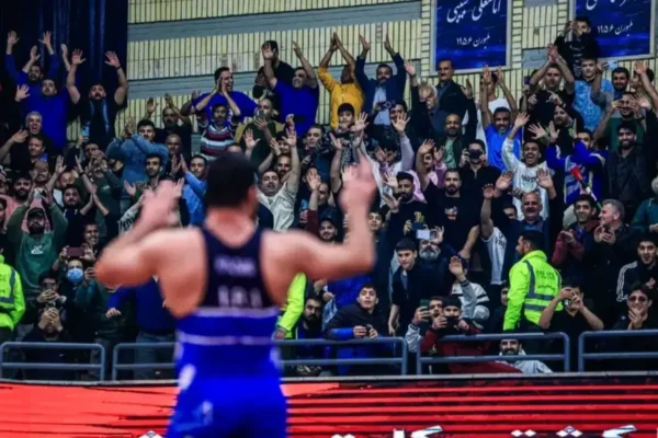 اعتراض کمیل قاسمی به تصمیمات داوری /فینال لیگ کشتی جنجالی شد اعتراض کمیل قاسمی به تصمیمات داوری /فینال لیگ کشتی جنجالی شد