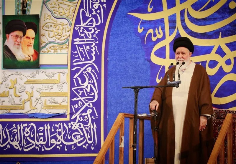 انتقاد ‌آیت‌الله علم‌الهدی از ‌وضعیت اقتصادی و اجتماعی