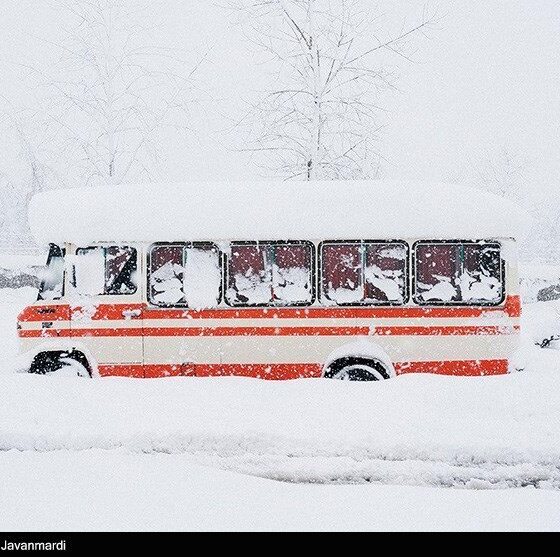 برف راه 90 روستای الیگودرز را بست/ گردنه‌ها در انسداد