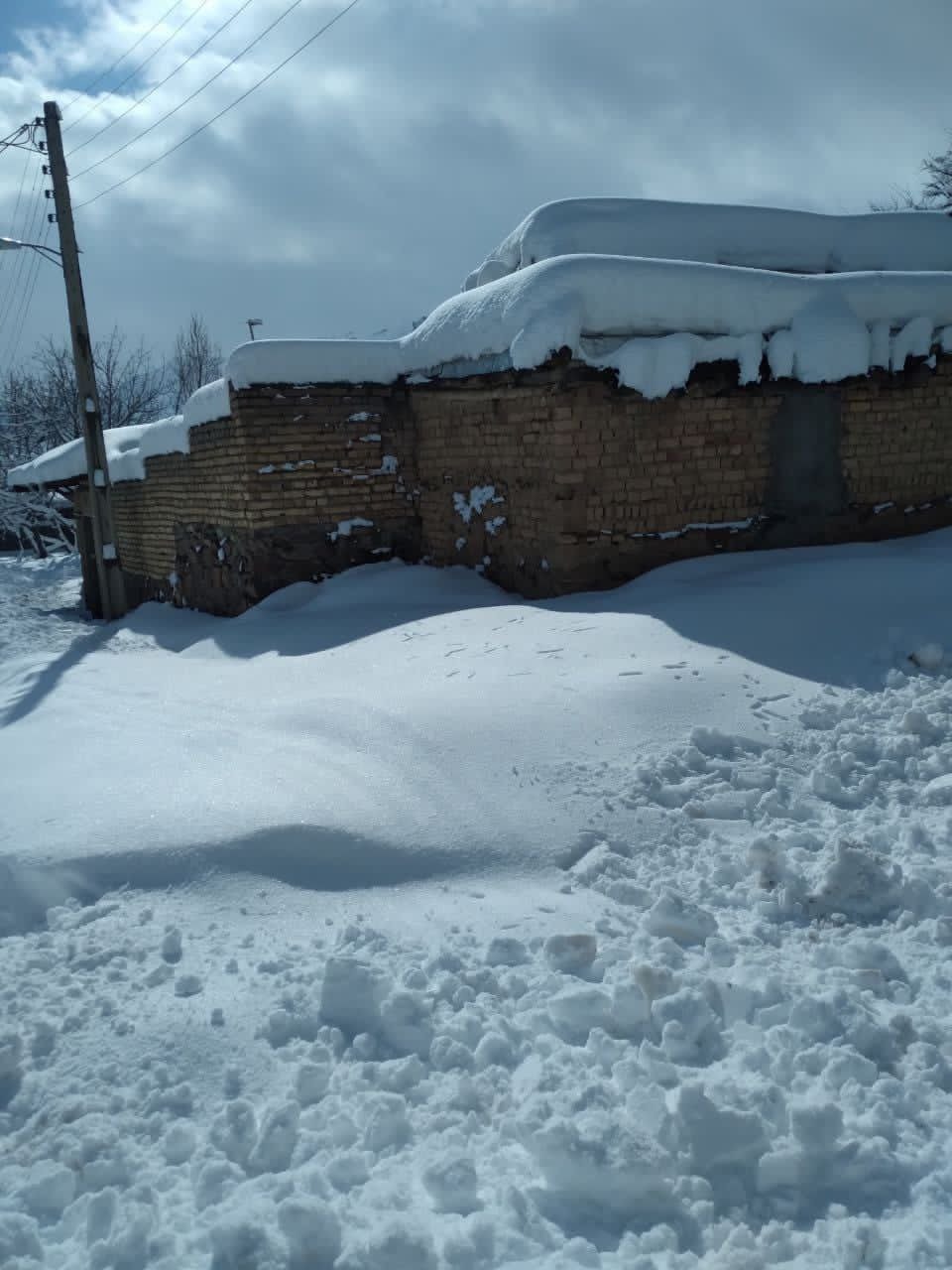 برف نیم متری این استان را غافلگیر کرد