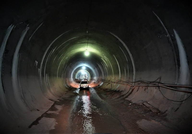 بلاتکلیفی 20 ساله قطار شهری کرمانشاه/ حصار ستونهای غولپیکر/ از تراموا تا مونوریل و دوباره مترو! اخبار استان کرمانشاه , اخبار کرمانشاه , مترو (قطار شهری) ,