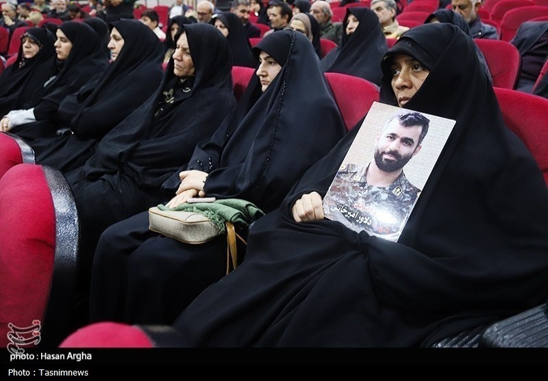 تجلیل از 13 «آرامش آفرین» در دیار غواصان/ از «ترجمان غیرت عباس» تا صدور شناسنامه شهادت