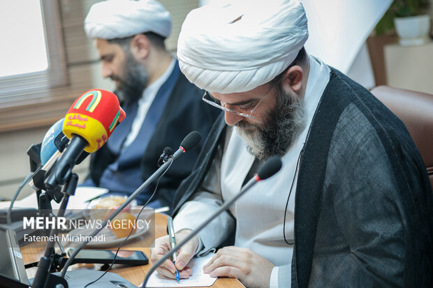 حجتالاسلام قمی: بانوان حافظ قرآن سرمایه بزرگ اجتماعی به شمار میآیند