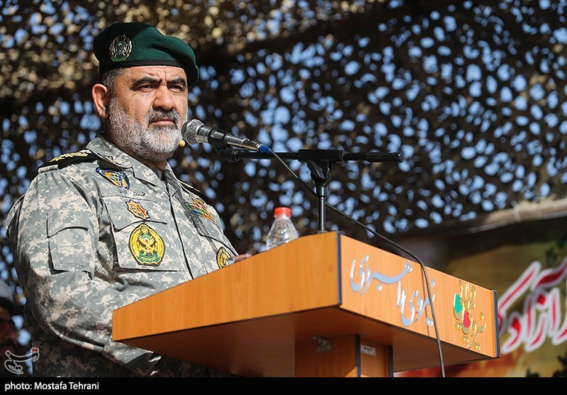 دریادار ایرانی: ایمان و وحدت مردم ستون اصلی اقتدار ایران است