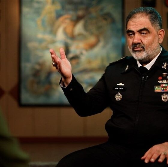 دریادار ایرانی: رزمایش سه‌جانبه‌ای در منطقه اقیانوسی به میزبانی ایران برگزار می‌شود