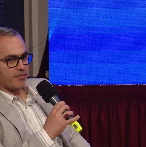 دور باطل قانون‌گذاری نتیجه‌ای نخواهد داشت/ برای توسعه بازار رمز ارز در ایران آموزش شرط اول است