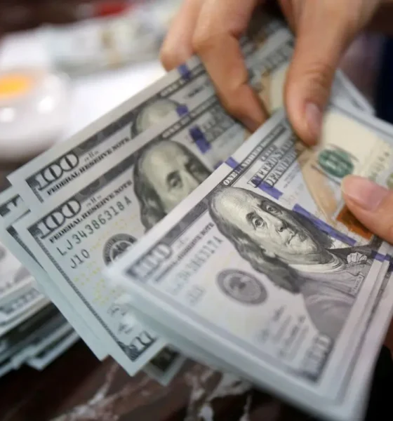 رشد 2300 تومانی در یک روز/ چرا قیمت دلار بالا رفت؟