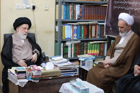 روایتی از زندگی و مجاهدت آیتالله شفیعی؛ فقیهِ مسجدِ خیابان آزادگان