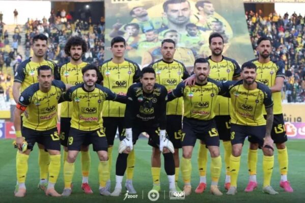 سپاهان - چادرملو با دو جابجایی مهم در دفاع و هافبک