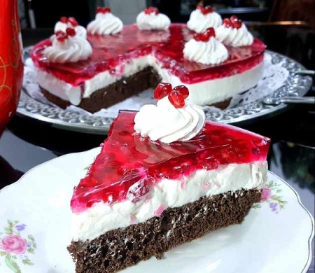 طرز تهیه کیک انار به روش های مختلف