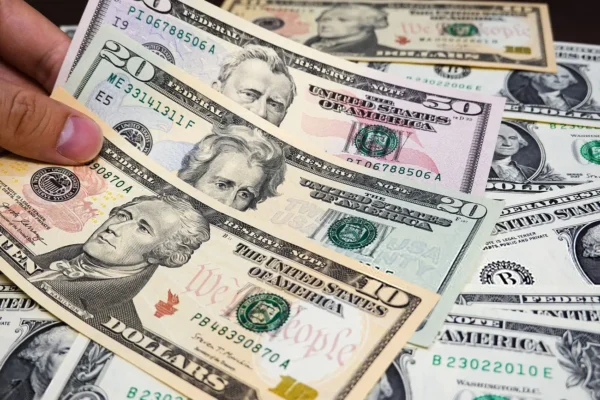 قیمت دلار امروز شنبه 22 آذر/ افزایش قیمت دلار + جدول و جزئیات