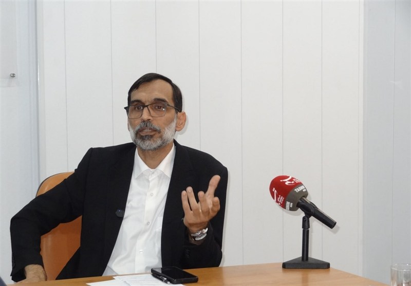 میزگرد| آیا آموزش مجازی ماهیت نقش معلم را تغییر داده است؟/مشکل فقط گوشی و اینترنت نیست میزگرد| آیا آموزش مجازی ماهیت نقش معلم را تغییر داده است؟/مشکل فقط گوشی و اینترنت نیست