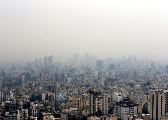 وضعیت شاخص آلودگی هوا در 8 کلانشهر کشور در 2 اسفند ماه/ آلوده بودن هوای این 2 شهر