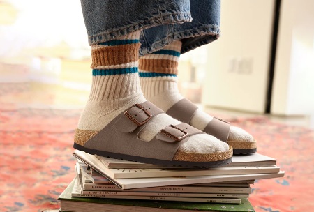 نکاتی برای پوشیدن جوراب با صندل