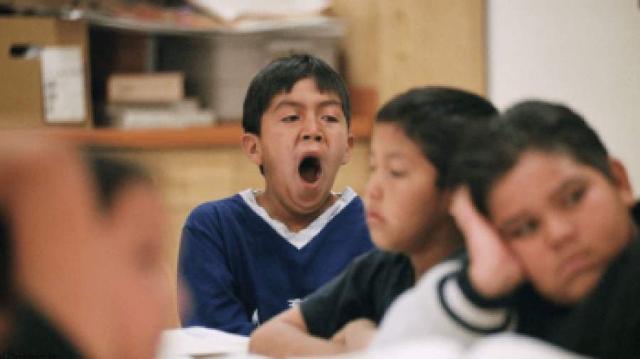 کمخوابی چگونه تمرکز و آرامش نوجوانان را بههم میریزد؟ کمخوابی چگونه تمرکز و آرامش نوجوانان را بههم میریزد؟