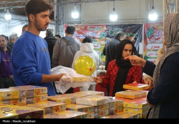 گرانی افسارگسیخته در بازار یلدا/ وقتی بلندترین شب سال برای مردم تاریک‌تر شد‌/ شب چله لاکچری!