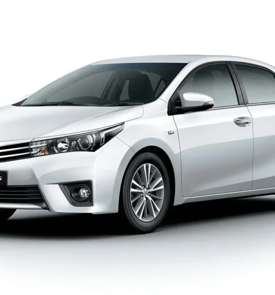 یک کارگر آمریکایی در ۲۱ ماه کرولای ۲۰۲۶ می‌خرد/ برای یک ایرانی چقدر؟