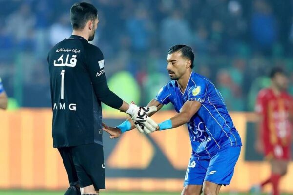 استقلال در آستانه تصمیم سخت