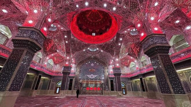 تصاویری از باز شدن درهای تل زینبیه به روی عزاداران حضرت زینب