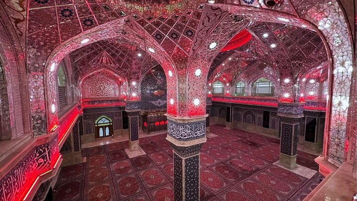 تصاویری از باز شدن درهای تل زینبیه به روی عزاداران حضرت زینب درهای تل زینبیه به روی عزاداران حضرت زینب (س) باز شد