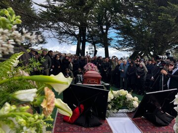 خالق «باشو» بهسوی خانه ابدی بدرقه شد خالق «باشو» بهسوی خانه ابدی بدرقه شد