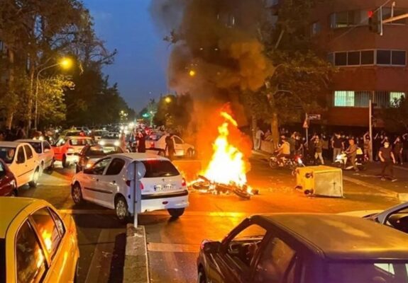 در اغتشاشات چند پلیس و حافظ امنیت به شهادت رسیدند؟+جدول در اغتشاشات چند پلیس و حافظ امنیت به شهادت رسیدند؟+جدول