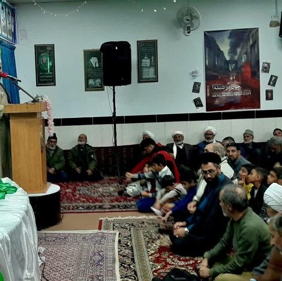 در مکتب حضرت علی(ع) باید پا در رکاب ولی‌فقیه باشیم