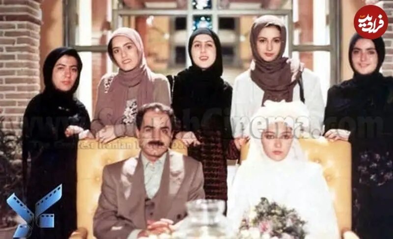 «نیکی کریمی» 26 ساله با لباس عروس در کنار «پرویز پرستویی»؛ سال 76