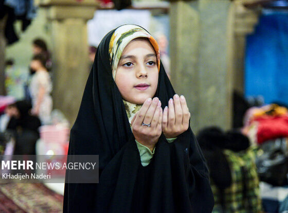 پدیده اعتکاف، کنشی معکوس که نظریه «نسل زد» را زیر سوال برده است