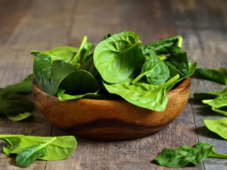 فواید اسفناج برای جلوگیری از ریزش مو