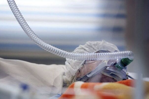 بازیگر مشهور کشور در آی‌سی‌یو بستری شد / مردم دعا کنند