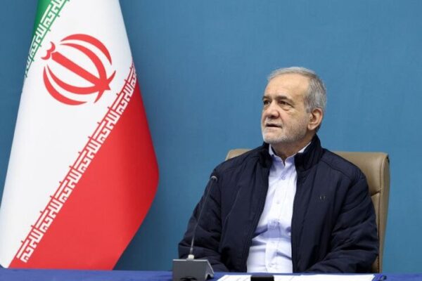 تأکید رئیسجمهور بر راهاندازی پنلهای خورشیدی در واحدهای صنعتی لرستان تأکید رئیسجمهور بر راهاندازی پنلهای خورشیدی در واحدهای صنعتی لرستان