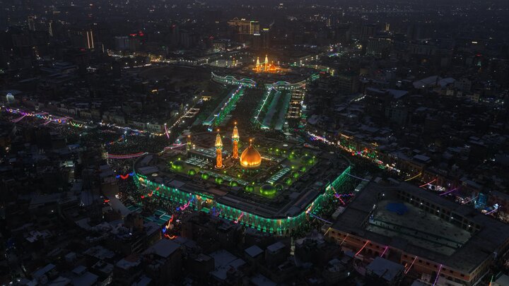 تصاویر هوایی از چراغانی کربلا در شب نیمه شعبان