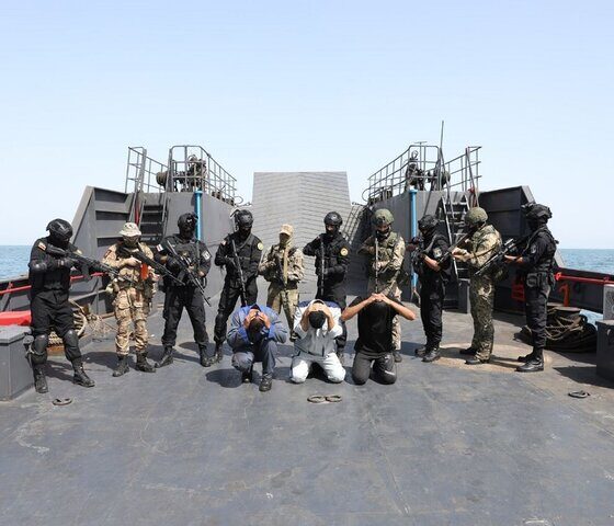 تمرین آزادسازی کشتی ربوده شده در رزمایش مرکب دریایی ایران و روسیه