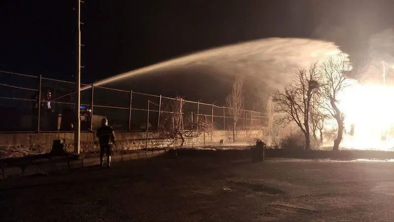 جزئیات آتشسوزی گسترده در حوالی پالایشگاه نیک گاز تبریز جزئیات آتشسوزی گسترده در حوالی پالایشگاه نیک گاز تبریز