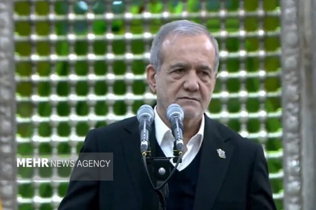 خیابانها فردا میگویند، دشمن مأیوس باش!