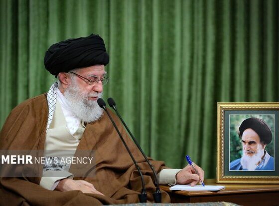 رهبر انقلاب: روایت‌های پیشرفت باید به گوش و دل جوانان برسد