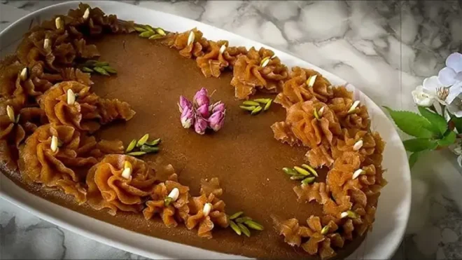 طرز تهیه حلوای اوماج با عطر و بوی خاص؛ مخصوص سفرههای افطار طرز تهیه حلوای اوماج با عطر و بوی خاص؛ مخصوص سفرههای افطار