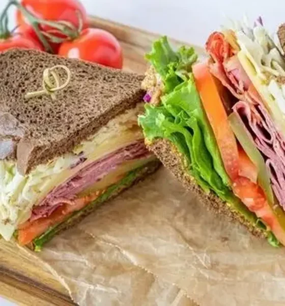 طرز تهیه ساندویچ پاسترامی گرم خانگی/ میان وعده دلچسب برای عصر‌های زمستان