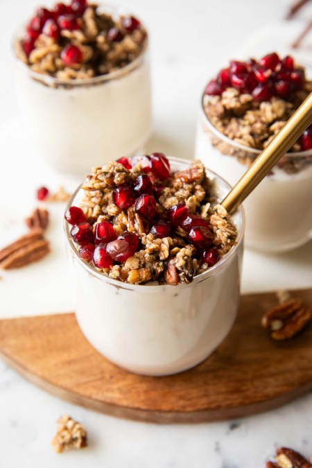 پودینگ انار و گردوی پکان پودینگ انار و گردوی پکان