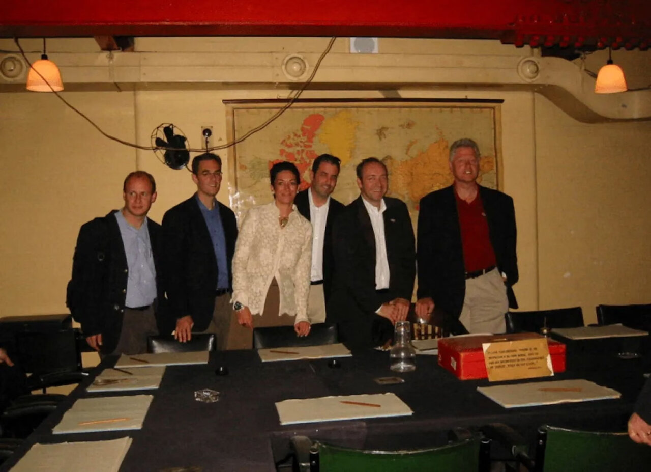 نام کدام سلبریتیها در پرونده اپستین دیده میشود؟/ از وودی آلن و مایکل جکسون تا لئوناردو دیکاپریو