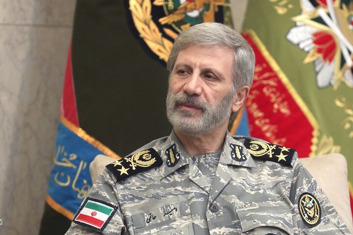 سرلشکر حاتمی: برای پاسخ قاطعانه به هرگونه شرارتی آمادهایم