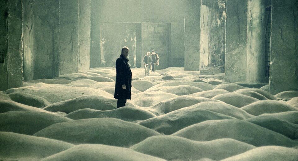 پارادوکس بقا در غبار نیستی: واکاوی استراتژیک و فلسفی برترین روایتهای آخرالزمانی در تاریخ سینما