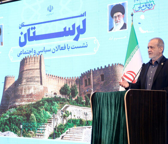 پزشکیان: مساجد تبدیل به پناهگاه مردم شود؛ وصل دولت به نهادهای مردمی