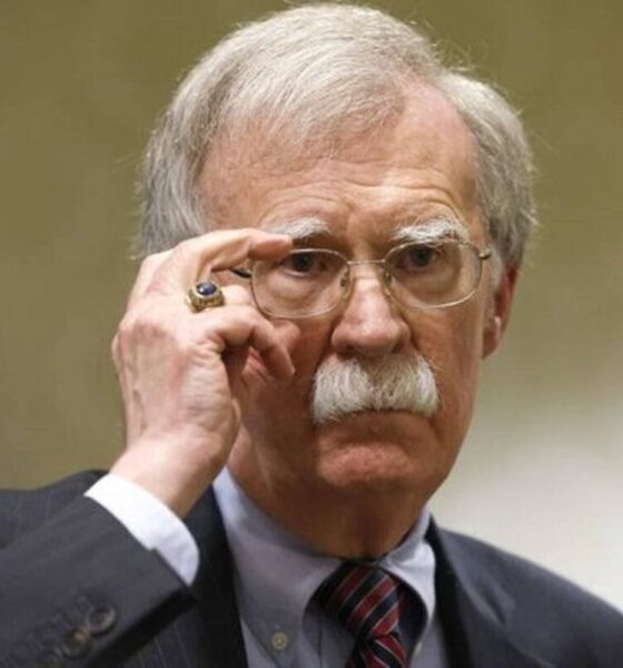 اختلاف در دولت ترامپ بالا گرفت/ بولتون خواستار استعفا شد