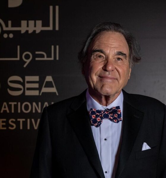 الیور استون: آمریکا با جنگ ایران اشتباه ویتنام را تکرار می‌کند