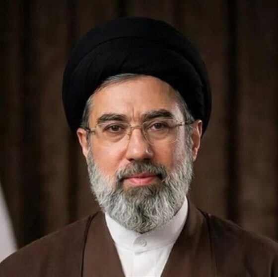 بیعت 420 نفر از علما و روحانیون اهل سنت کرمانشاه با رهبر انقلاب