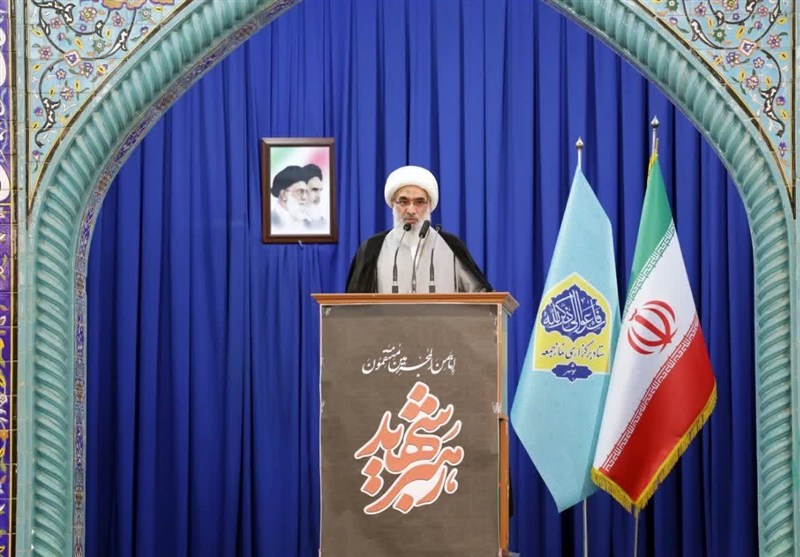 تأکید آیت‌الله صفایی بوشهری بر همبستگی جهان اسلام در مقابله با تهدیدها